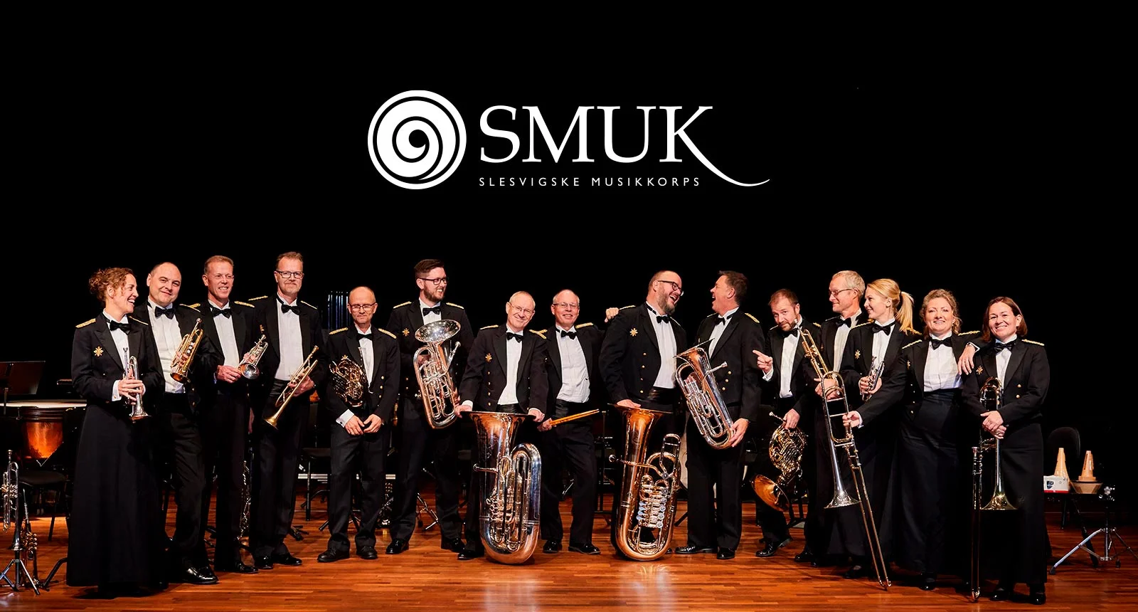 Slesvigske Musikkorps med deres instrumenter